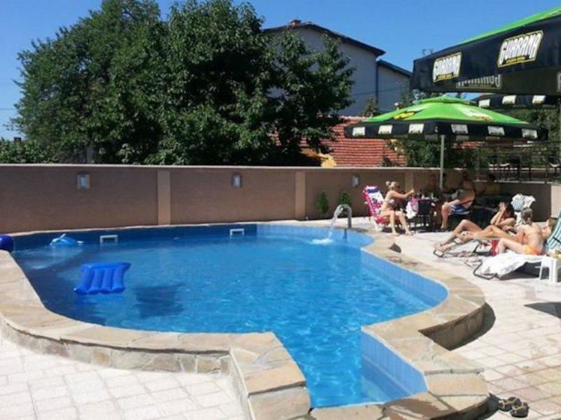 Guesthouse Vila Dnd Нишка-Баня Экстерьер фото